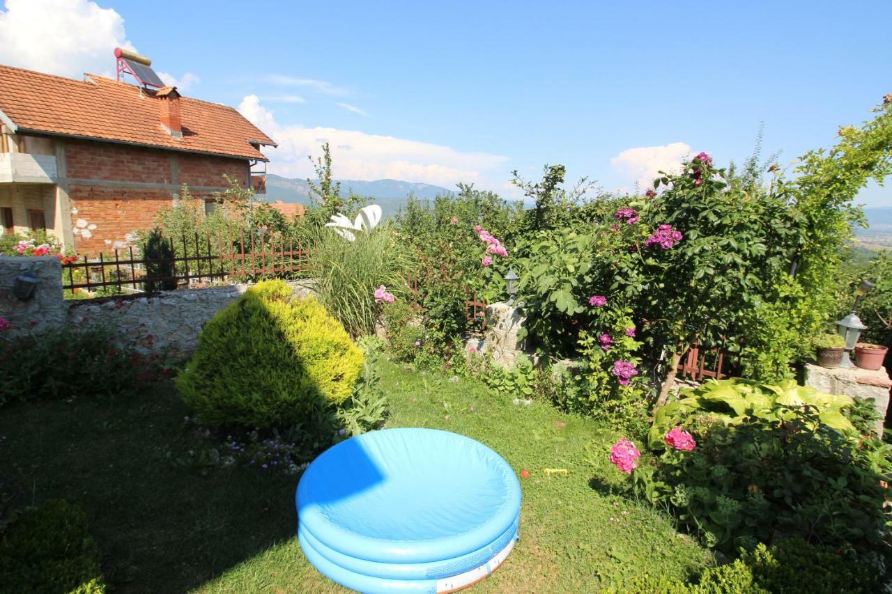 Apartmani Mishe Vevčani エクステリア 写真